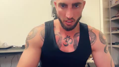 Snapshot of bigsnakeman1995 chatting on 09/29/25, 12:27 Gogo online show from 09/29/25, 12:27