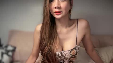 Yna     online show from 12/11/24, 04:49