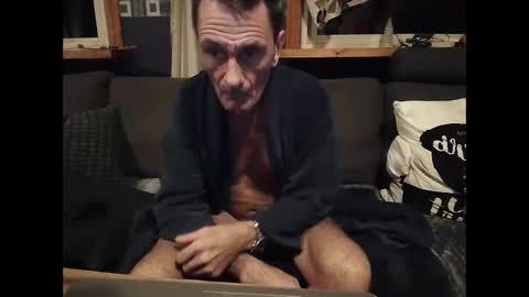 Snapshot of bigswe1 chatting on 12/19/24, 04:45 bigswe1 online show from 12/19/24, 04:45