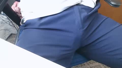 Snapshot of bigsword4her chatting on 02/10/26, 04:11 bigsword4her online show from 02/10/26, 04:11