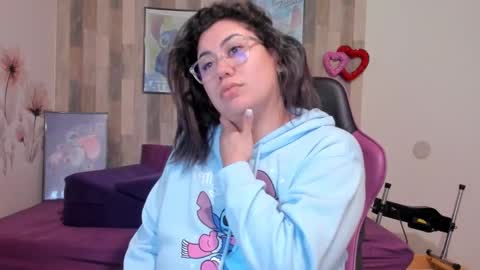  Nubia  online show from 10/22/25, 09:09