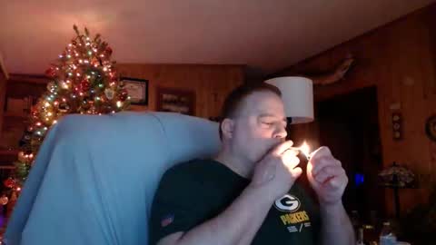 Snapshot of bigthicksatisfying2 chatting on 12/20/24, 05:25 bigthicksatisfying2 online show from 12/20/24, 05:25