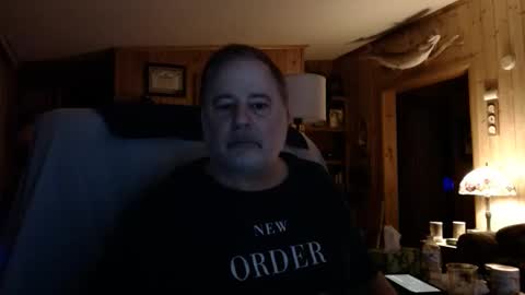 Snapshot of bigthicksatisfying2 chatting on 03/01/25, 04:37 bigthicksatisfying2 online show from 03/01/25, 04:37