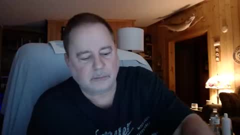 Snapshot of bigthicksatisfying2 chatting on 10/17/25, 01:31 bigthicksatisfying2 online show from 10/17/25, 01:31