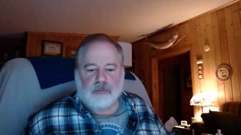 Snapshot of bigthicksatisfying2 chatting on 04/26/26, 05:27 bigthicksatisfying2 online show from 04/26/26, 05:27