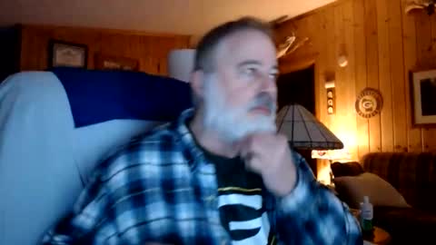 Snapshot of bigthicksatisfying2 chatting on 06/02/26, 02:46 bigthicksatisfying2 online show from 06/02/26, 02:46