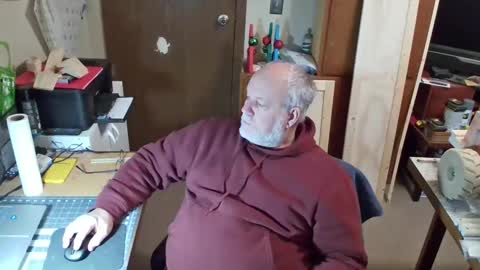 Snapshot of bigthump9999 chatting on 02/22/25, 02:52 bigthump9999 online show from 02/22/25, 02:52