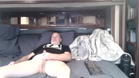 Snapshot of bigtim3200 chatting on 01/19/25, 03:42 bigtim3200 online show from 01/19/25, 03:42