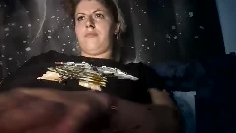 bigtitslala online show from 10/24/25, 08:05