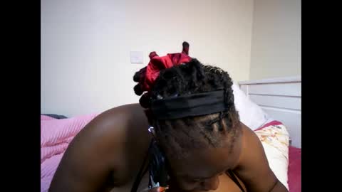 bigtittyslut_ online show from 10/07/25, 12:35