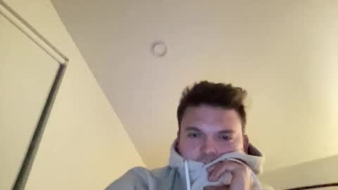 Snapshot of biguy9599 chatting on 11/05/25, 06:57 Riley online show from 11/05/25, 06:57