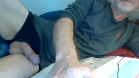 Snapshot of bigwebone chatting on 12/28/24, 03:04 Bigwebone online show from 12/28/24, 03:04