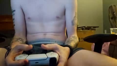 Snapshot of bigwhited2115 chatting on 12/25/24, 04:01 Onlyfans redheadedwhitedick online show from 12/25/24, 04:01