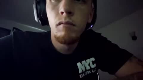 Snapshot of bigwhited2115 chatting on 09/22/25, 07:38 Onlyfans redheadedwhitedick online show from 09/22/25, 07:38