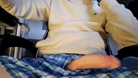 Snapshot of bigwhited2115 chatting on 11/14/25, 11:13 Onlyfans redheadedwhitedick online show from 11/14/25, 11:13