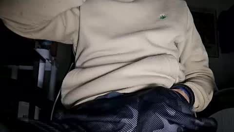 Snapshot of bigwhited2115 chatting on 11/19/25, 08:42 Onlyfans redheadedwhitedick online show from 11/19/25, 08:42