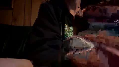 Snapshot of bigwytecock1979 chatting on 12/14/25, 06:34 bigwytecock1979 online show from 12/14/25, 06:34