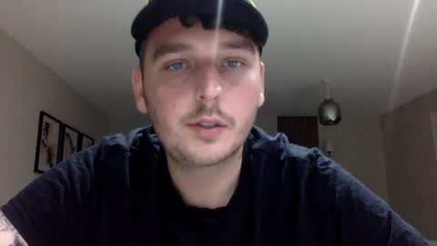 Snapshot of bigzeelee chatting on 06/29/26, 10:43 BigZEELEE online show from 06/29/26, 10:43
