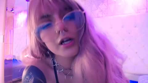 Snapshot of biizzy_noar chatting on 09/08/25, 09:25 Biizzy online show from 09/08/25, 09:25