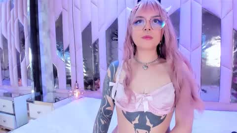 Snapshot of biizzy_noar chatting on 09/16/25, 08:32 Biizzy online show from 09/16/25, 08:32