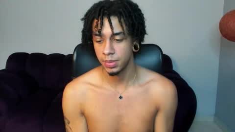 Snapshot of bikerseb chatting on 09/12/25, 04:07 Sebas online show from 09/12/25, 04:07