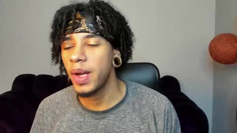 Snapshot of bikerseb chatting on 09/18/25, 02:52 Sebas online show from 09/18/25, 02:52