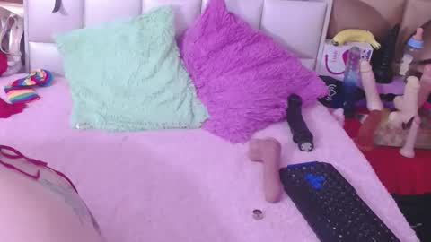 Snapshot of biky_hot chatting on 03/10/25, 12:29 Biky Hot online show from 03/10/25, 12:29