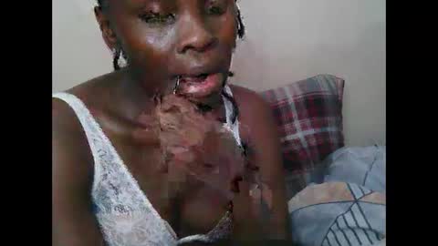 Snapshot of bilia_ebony chatting on 06/02/26, 06:32 Bilia online show from 06/02/26, 06:32