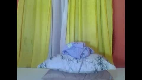 Snapshot of bilion_ass chatting on 12/24/24, 01:06 TREZAH online show from 12/24/24, 01:06