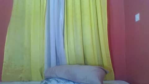 Snapshot of bilion_ass chatting on 01/25/25, 08:31 TREZAH online show from 01/25/25, 08:31