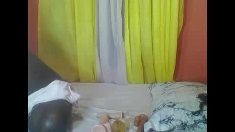 Snapshot of bilion_ass chatting on 01/28/25, 05:54 TREZAH online show from 01/28/25, 05:54