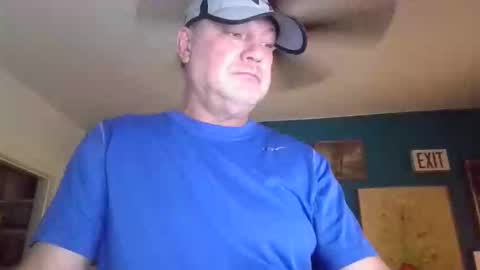 Snapshot of billjames55 chatting on 04/24/26, 07:05 billjames55 online show from 04/24/26, 07:05