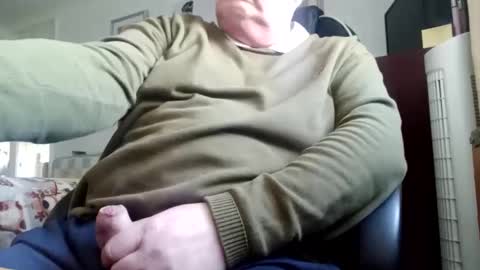 Snapshot of billlllllyb chatting on 11/23/25, 02:17 billlllllyb online show from 11/23/25, 02:17