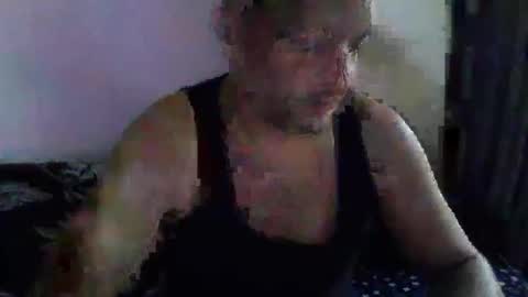 Snapshot of billos26 chatting on 11/19/25, 08:36 billys greece online show from 11/19/25, 08:36
