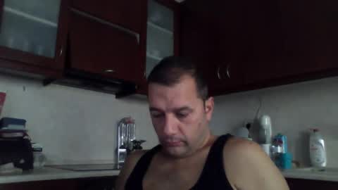 Snapshot of billos26 chatting on 12/18/25, 08:09 billys greece online show from 12/18/25, 08:09