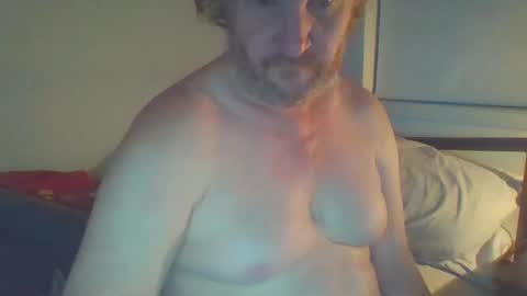 Snapshot of billscock chatting on 02/09/25, 11:14 billscock online show from 02/09/25, 11:14