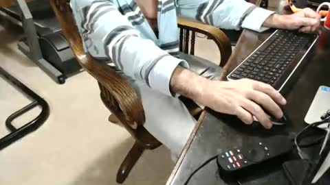 Snapshot of billy471 chatting on 12/05/24, 08:44 billy471 online show from 12/05/24, 08:44