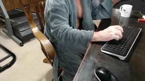 Snapshot of billy471 chatting on 12/27/24, 11:39 billy471 online show from 12/27/24, 11:39