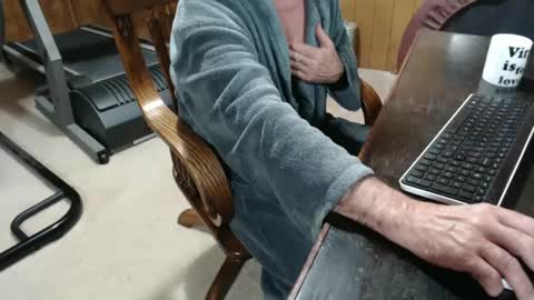 Snapshot of billy471 chatting on 01/12/25, 01:37 billy471 online show from 01/12/25, 01:37