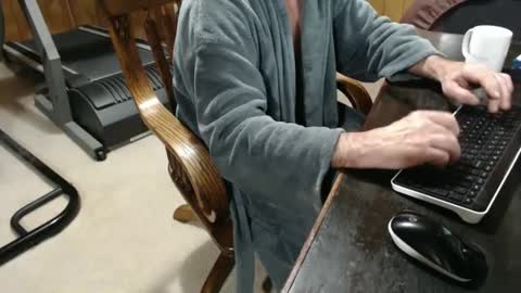 Snapshot of billy471 chatting on 01/15/25, 10:49 billy471 online show from 01/15/25, 10:49