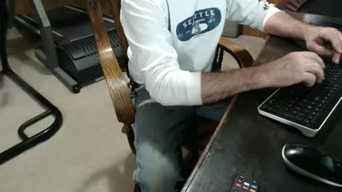 Snapshot of billy471 chatting on 03/08/25, 08:14 billy471 online show from 03/08/25, 08:14