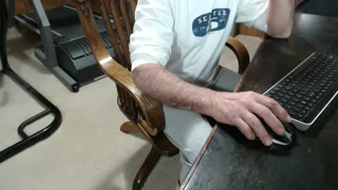 Snapshot of billy471 chatting on 03/08/25, 11:18 billy471 online show from 03/08/25, 11:18