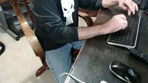 Snapshot of billy471 chatting on 04/18/26, 10:43 billy471 online show from 04/18/26, 10:43