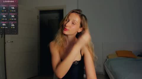 Billy and Lisahelp us to reach 100 likes online show from 09/25/25, 09:57