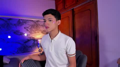 Sam online show from 04/08/26, 11:21