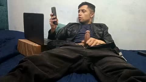 Snapshot of billy_magteo chatting on 07/01/26, 12:01 billy_magteo online show from 07/01/26, 12:01