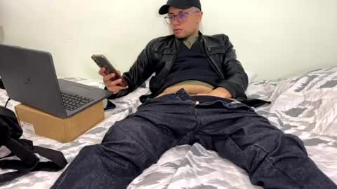 Snapshot of billy_magteo chatting on 08/05/26, 01:30 billy_magteo online show from 08/05/26, 01:30