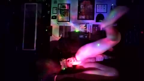 billygunn13 online show from 11/30/25, 04:33