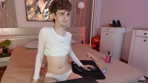 Bimbo boy online show from 05/24/26, 04:34
