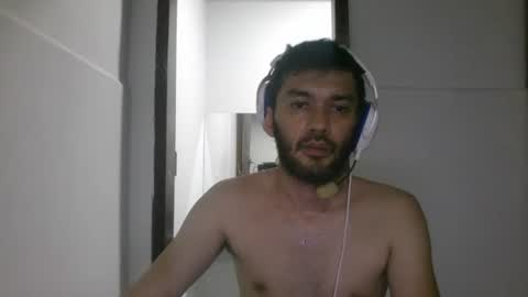 binhodm1 online show from 01/03/25, 06:22